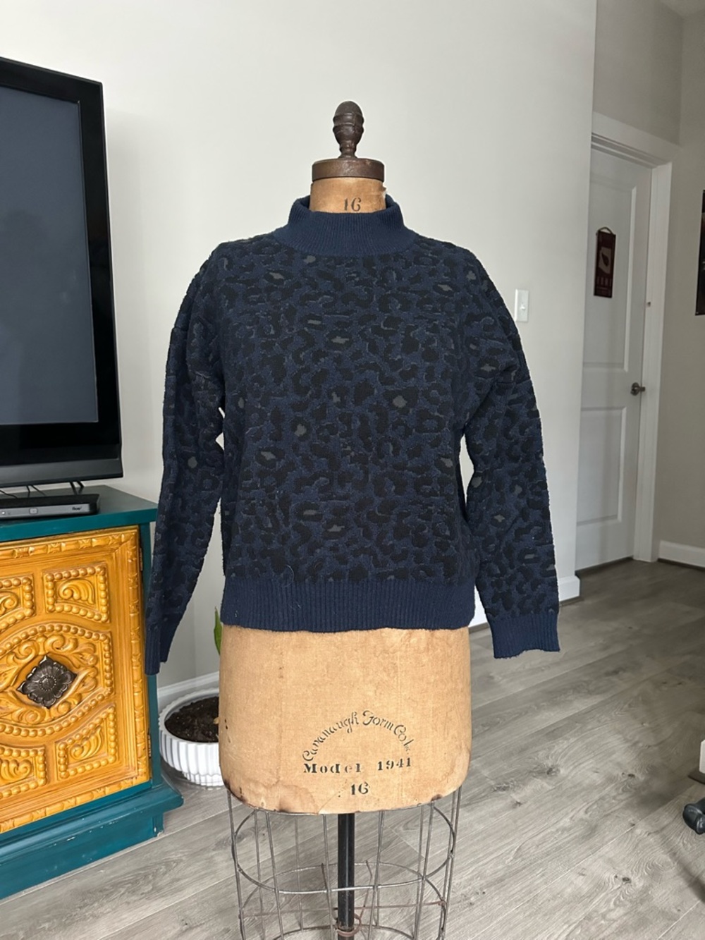 Universal Thread Navy Mock Neck Leopard-Texture Sweater